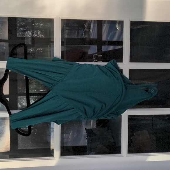 Express Body Contour Compression Empire V-Neck Thong Bodysuit M New - Picture 4 of 11